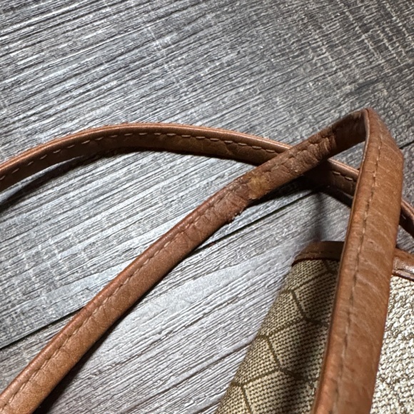 Dior HoneyComb 🍯 Crossbody/ Clutch Bag - Picture 16 of 16